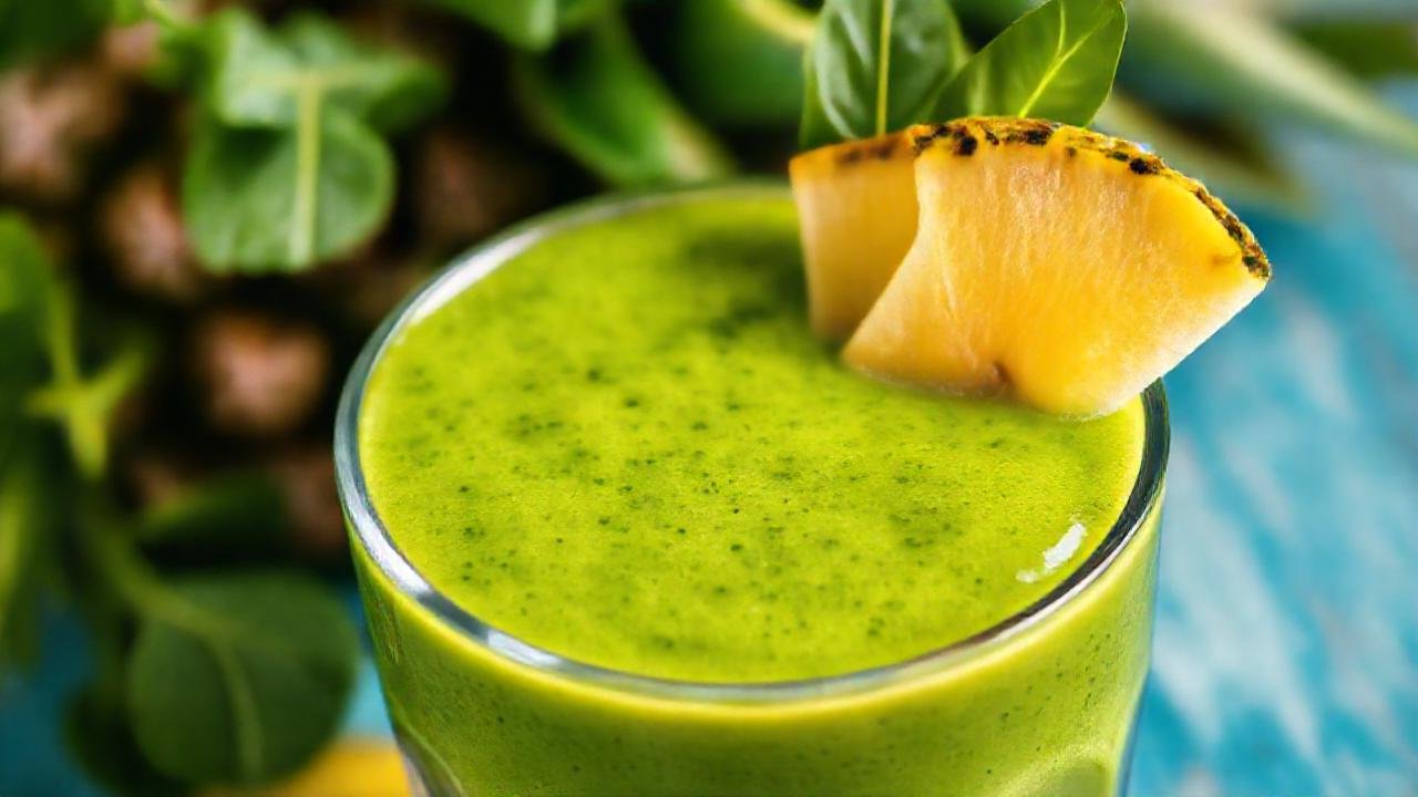 Batido tropical saludable, vibrante y apetitoso