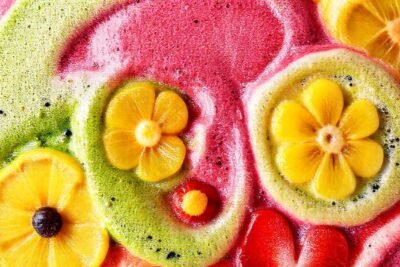 Batido artístico y colorido en estudio